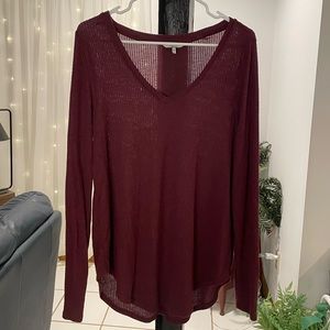 Women’s burgundy sweater!